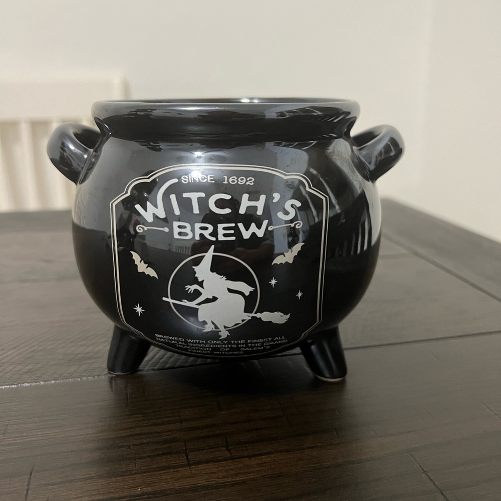 Halloween cauldron